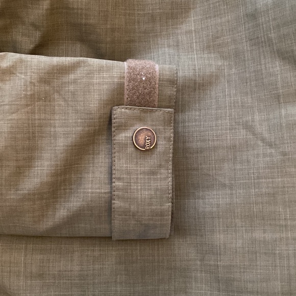 Roxy Ski Jacket - Picture 8 of 9